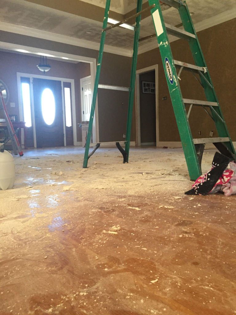 Scraping A Popcorn Ceiling How To And The Pros And Cons