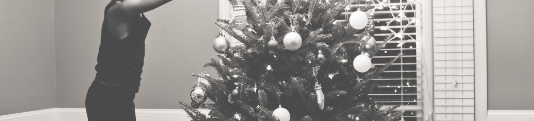 {kinda} Wordless Wednesday- O’ Christmas Tree